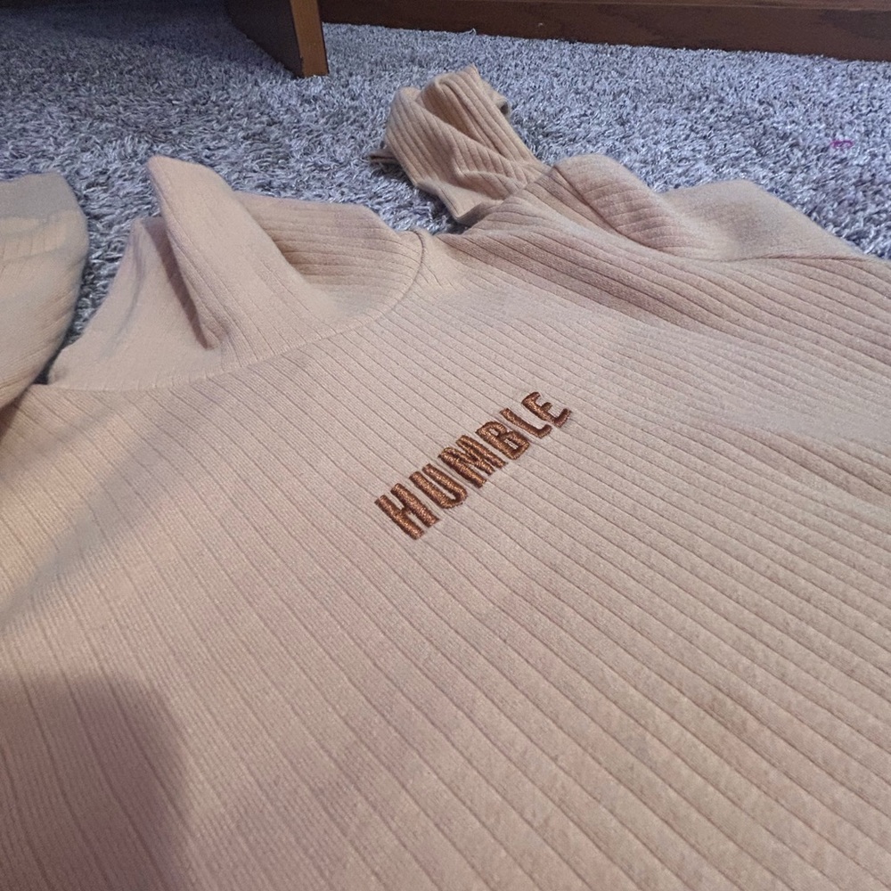 Long Turtle Neck - image 3